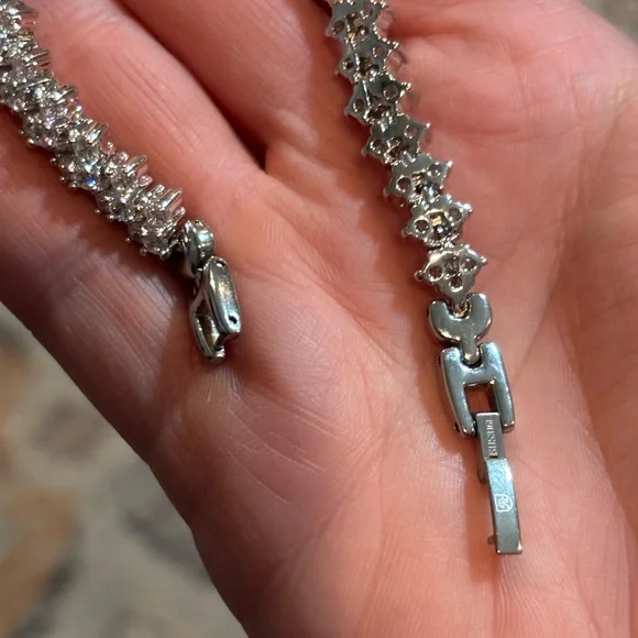 925 Sterling Silver plated White Zircon 7” Tennis Bracelet w/ Stainless Clasp - Picture 7 of 9